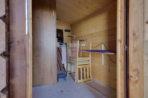 Rear External- click for photo gallery